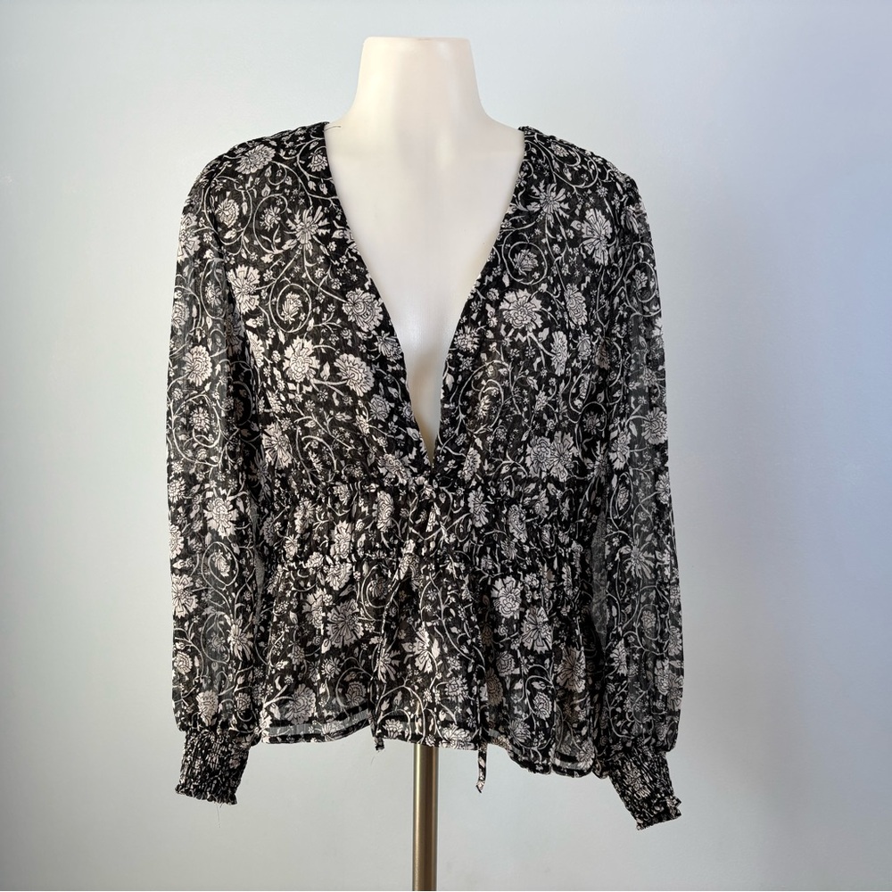 Old Navy Black and White Floral Blouse